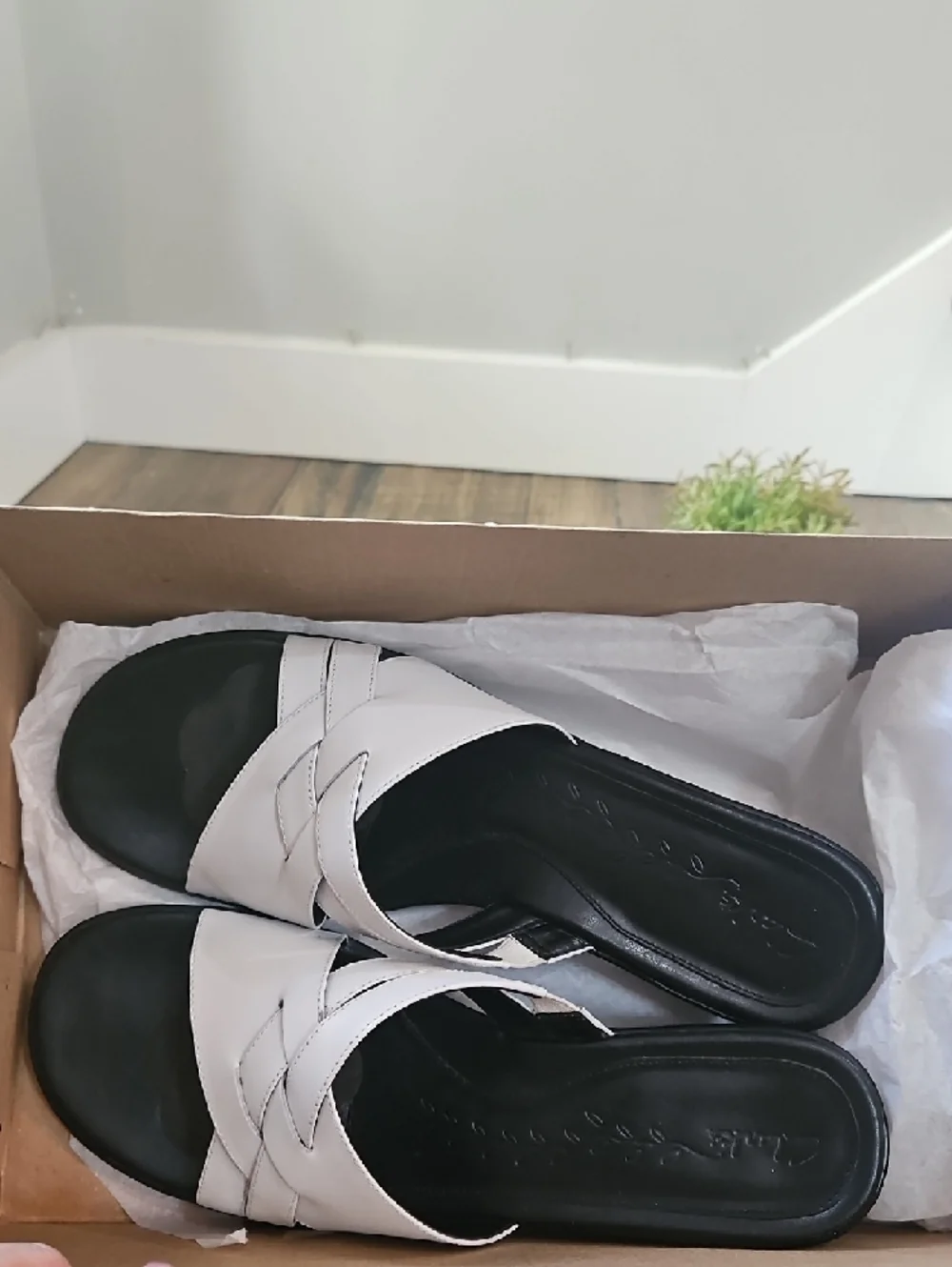 Clarks White and Black Cross-Strap Slip-On Heeled Sandals‎